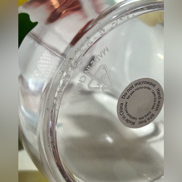 Kate Spade | Acrylic Lemon Pitcher & Set of 2 Cups - Picture 7 of 7